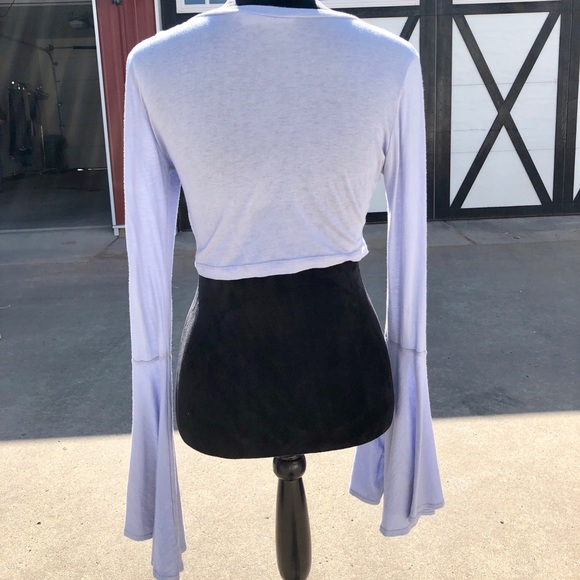 Long Sleeve Light Blue Crop Top - Picture 2 of 3